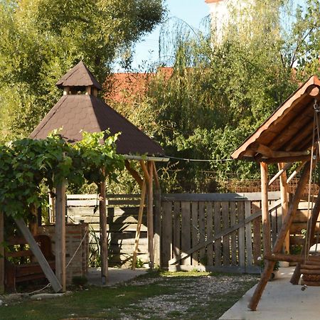 Pensiune Agroturistica Hanna Ocland Buitenkant foto